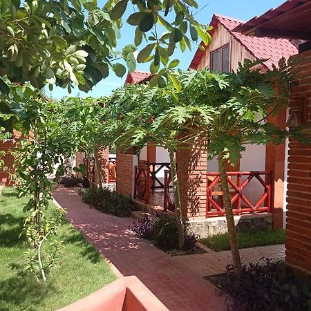 Malucano Bungalows Y Cabanas, Las Barracas De La Barra מראה חיצוני תמונה